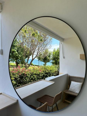 Palm Breeze Beachfront Suite